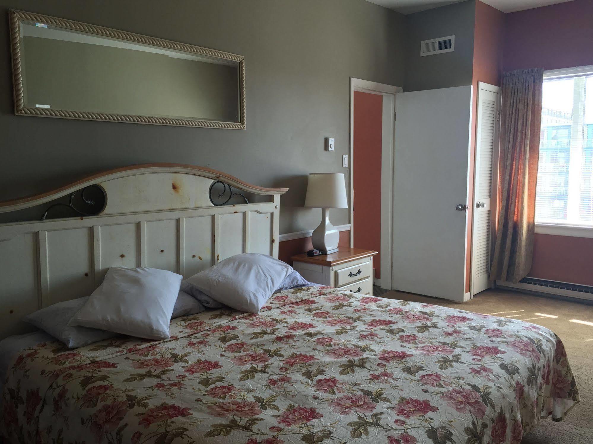 וויילדווד Paradise Inn מראה חיצוני תמונה